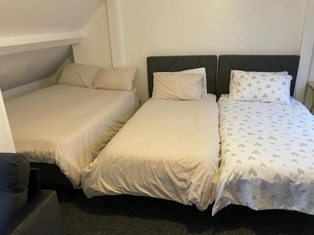 One Room To Stay With Fantastic Host Лондон Экстерьер фото